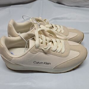 Calvin Klein Ceyda Lace Up sneakers Size 8.5m